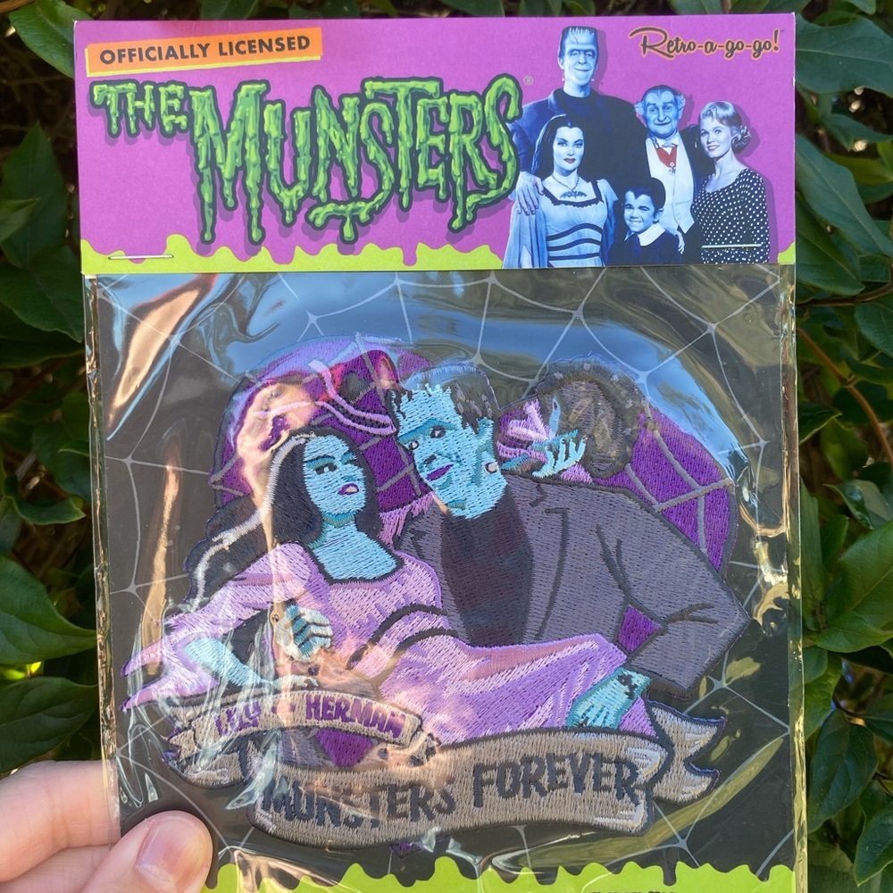 Gothic Rare Vintage Inspired Munsters Iron Patch NWT - Picture 4 of 4